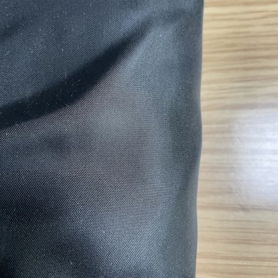100%ポリエステル 50D*50D 55GSM 布 190T TAFFETA 品質
